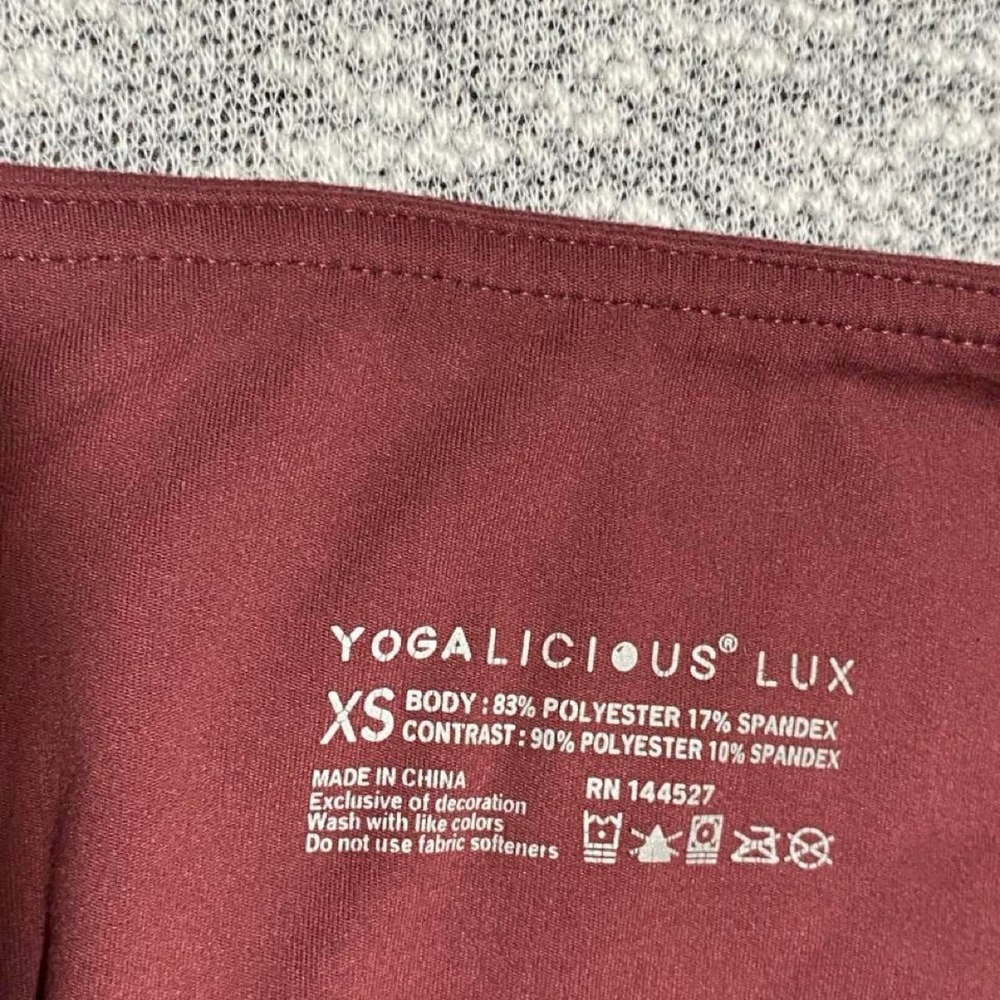 Yogalicious Lux burgundy polyester & spandex leggings size XS. SKU-A766 - Picture 5 of 8